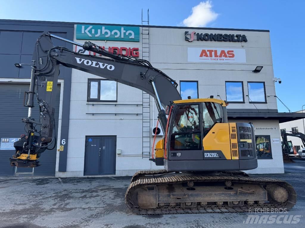 Volvo ECR 235 EL Paletli ekskavatörler