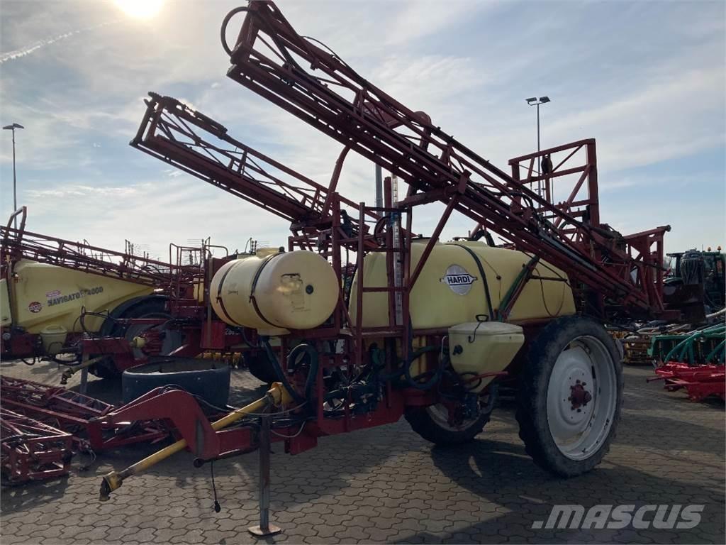 Hardi TZY 2400 Çekilir pülverizatörler