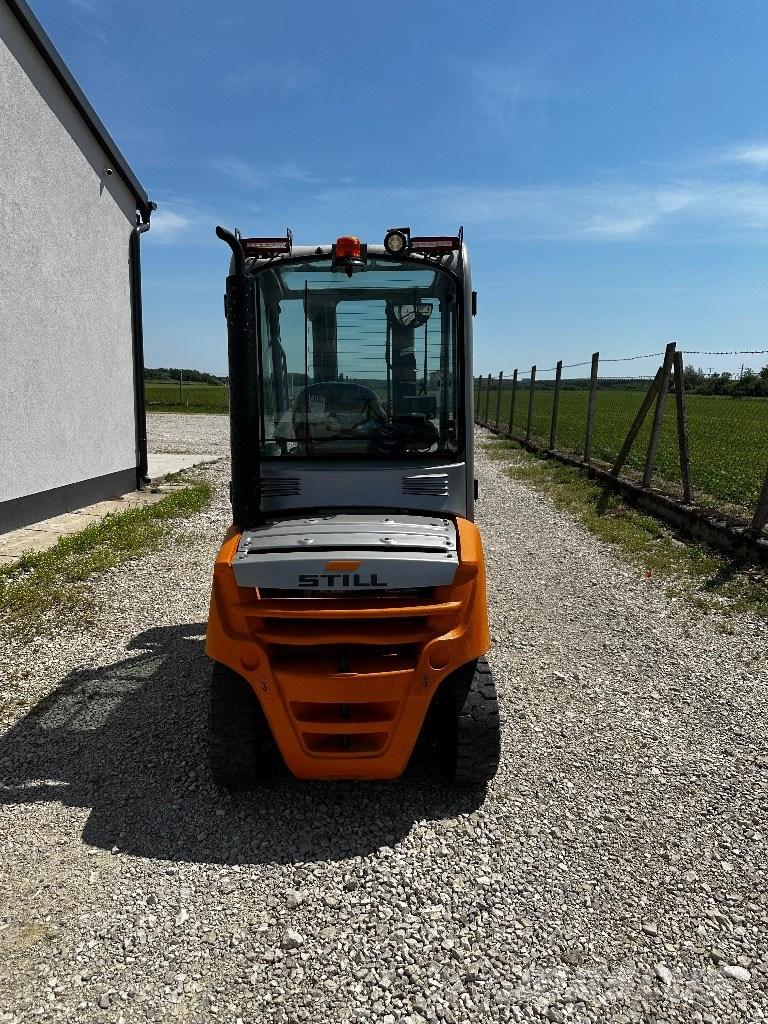 Still RX 70-30 Dizel forkliftler