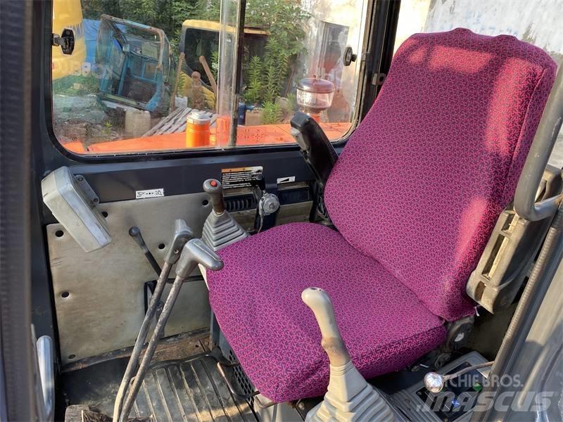 Doosan DX 55 Lastik tekerli ekskavatörler