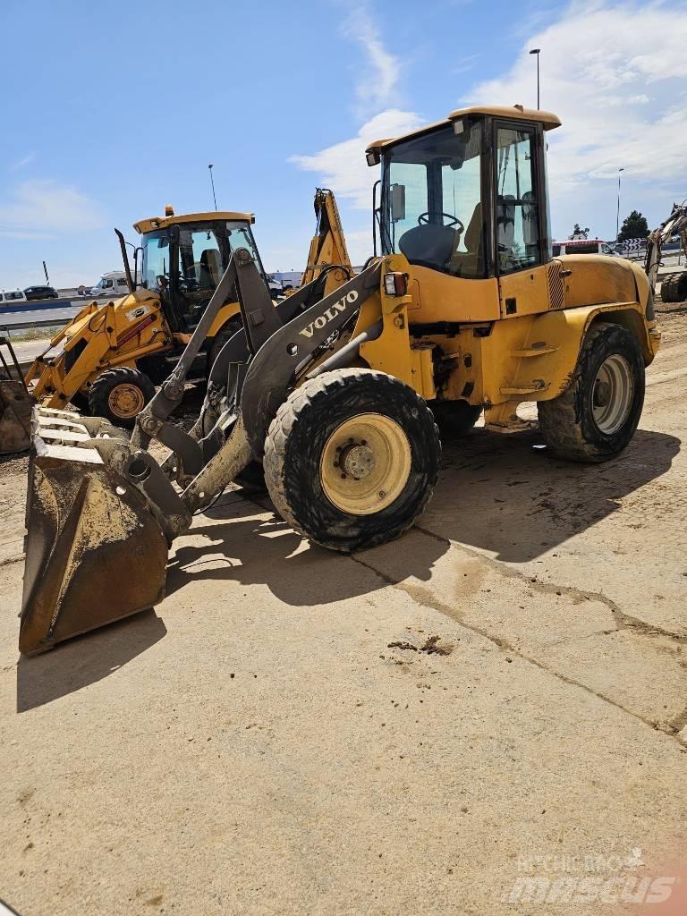 Volvo L 40 Tekerlekli yükleyiciler
