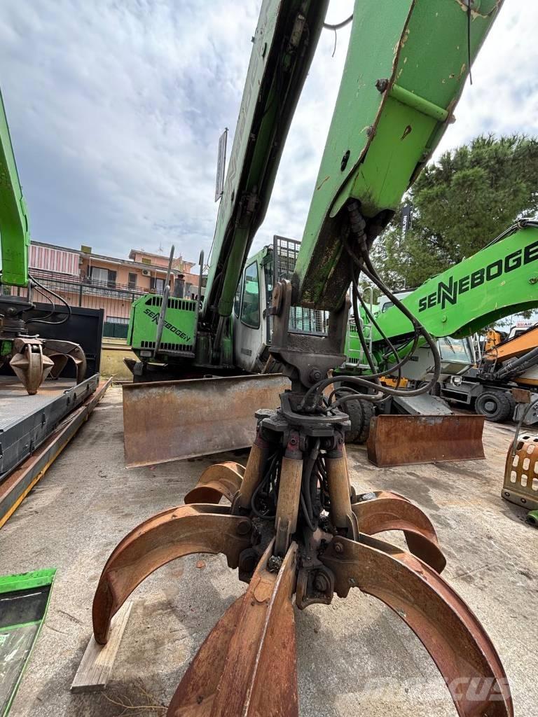 Sennebogen 818 Atık taşıma araçları