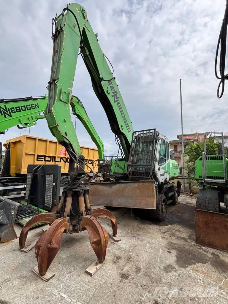 Sennebogen 818 Atık taşıma araçları