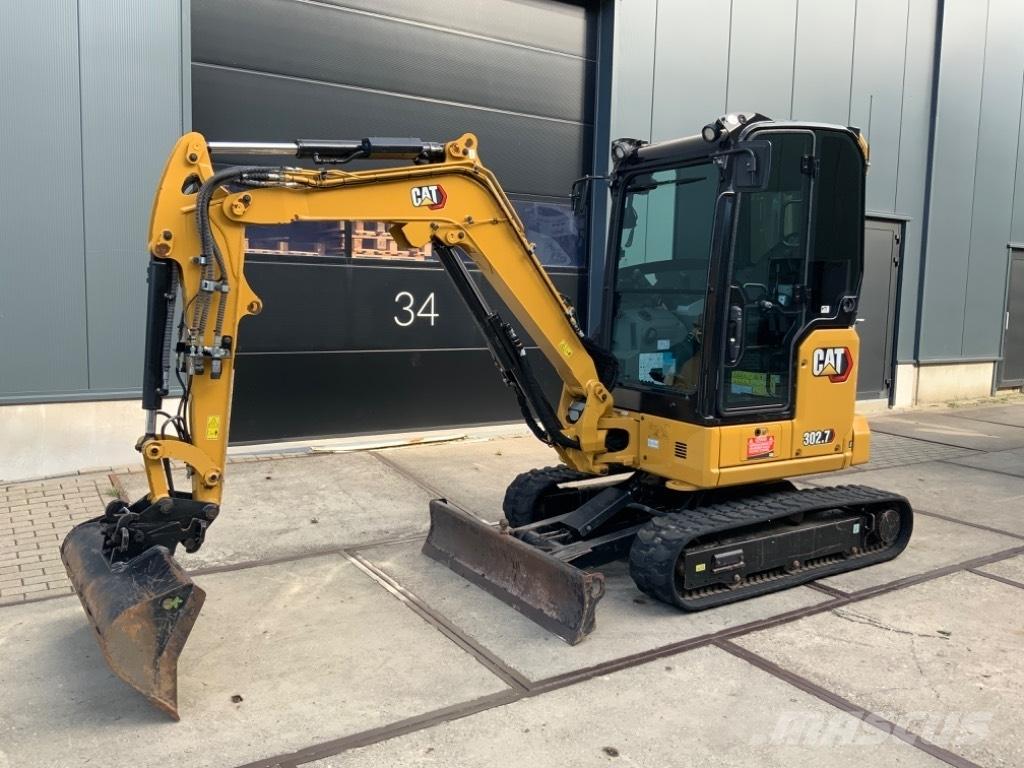 CAT 302.7 CR Mini ekskavatörler, 7 tona dek