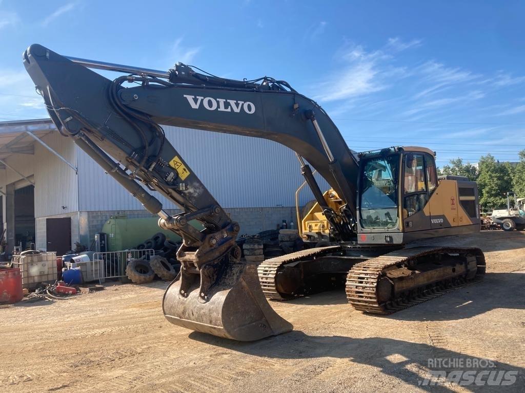 Volvo EC 300 E Paletli ekskavatörler