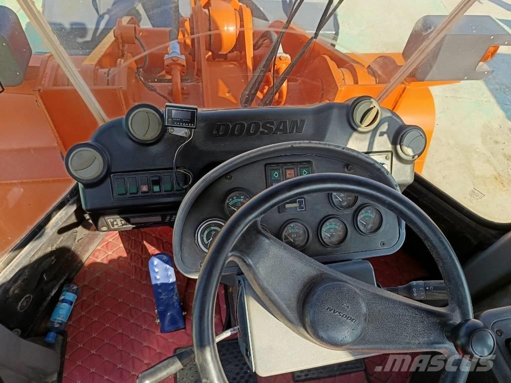 Doosan DL 505 Tekerlekli yükleyiciler