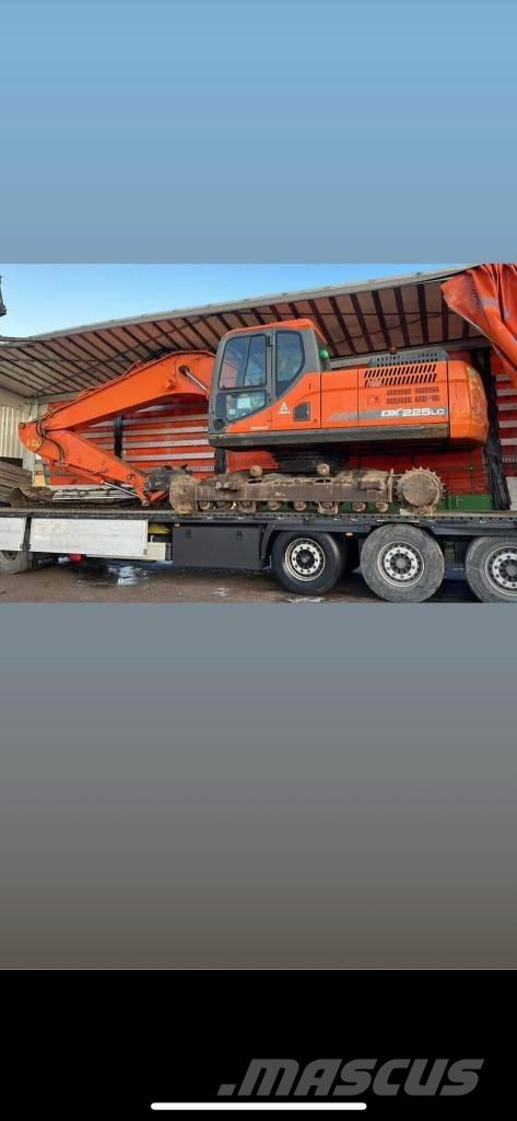 Develon DX 225 LC-7 Paletli ekskavatörler