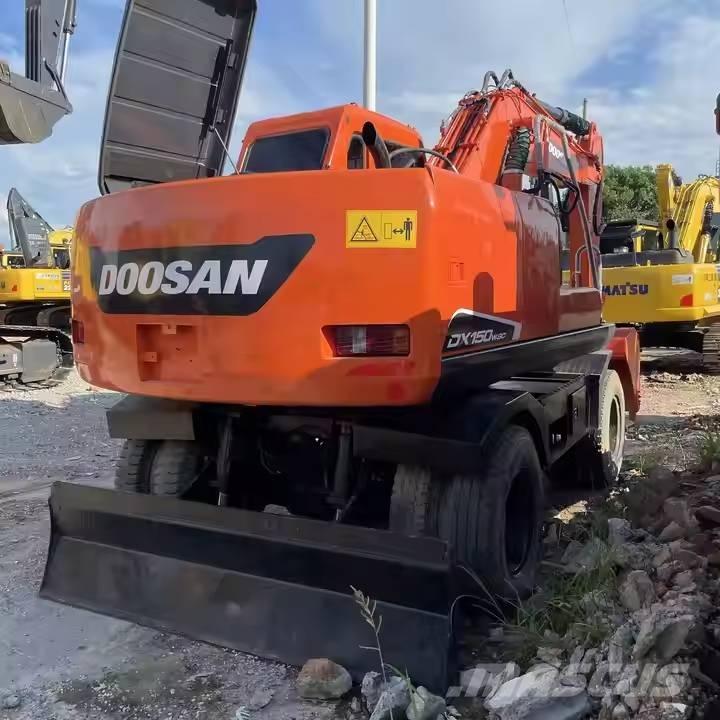 Doosan DX150W-9C Lastik tekerli ekskavatörler
