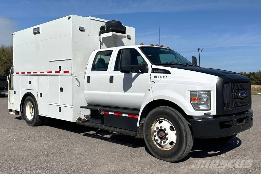 Ford F 750 SD Pikaplar