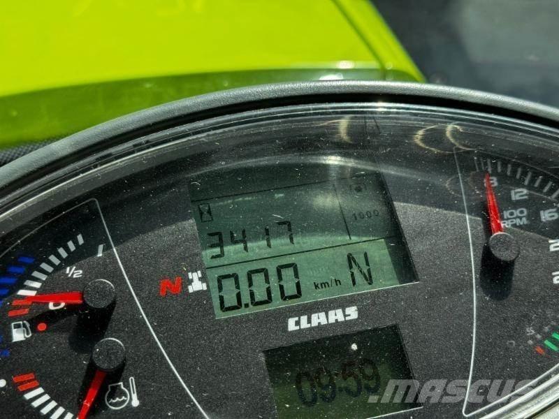 CLAAS AXION 830 Traktörler