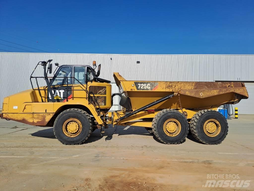 CAT 725C2 Belden kirma kaya kamyonu