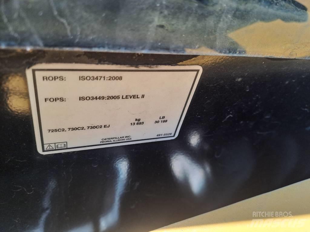 CAT 725C2 Belden kirma kaya kamyonu