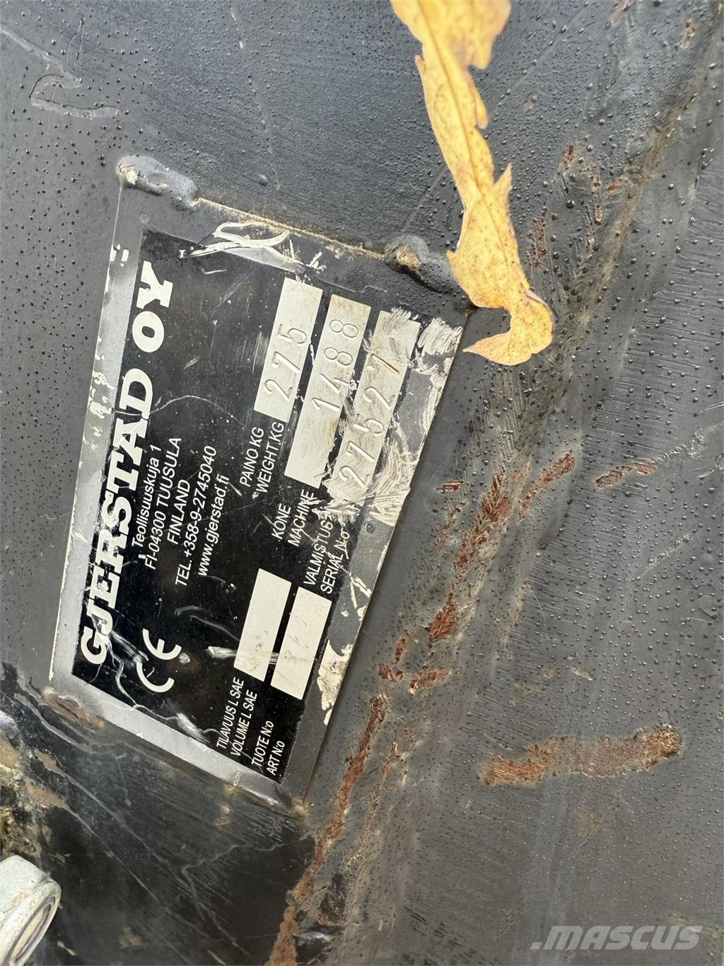 CASE 1488LC Paletli ekskavatörler