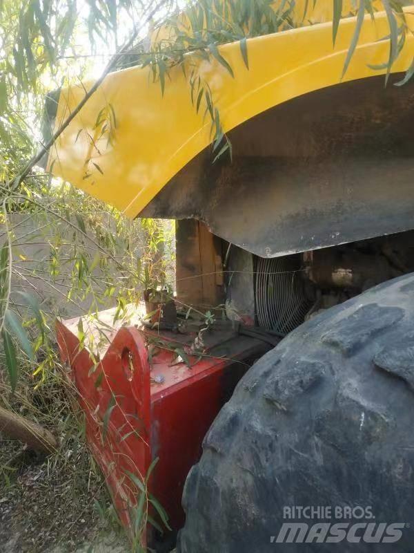 Dynapac CA602 Tek tamburlu silindirler