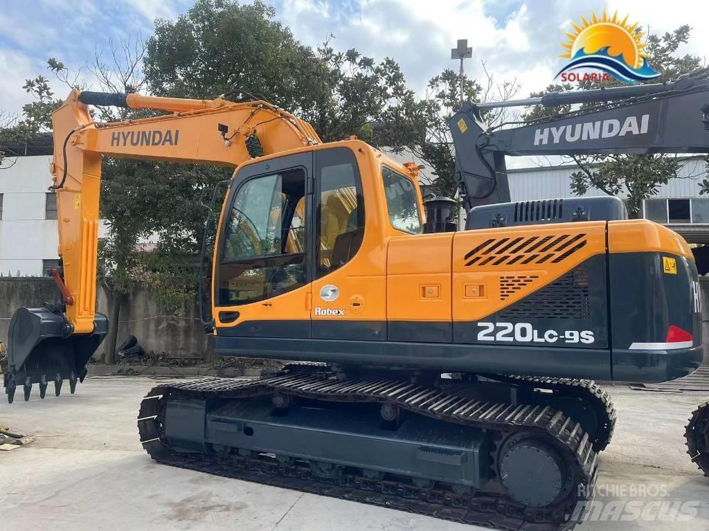 Hyundai R220LC-9S Lastik tekerli ekskavatörler