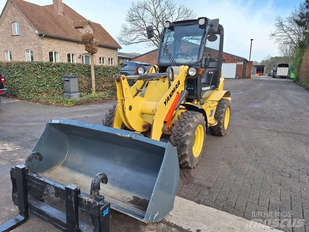 Yanmar V8 Çok amaçlı yükleyiciler