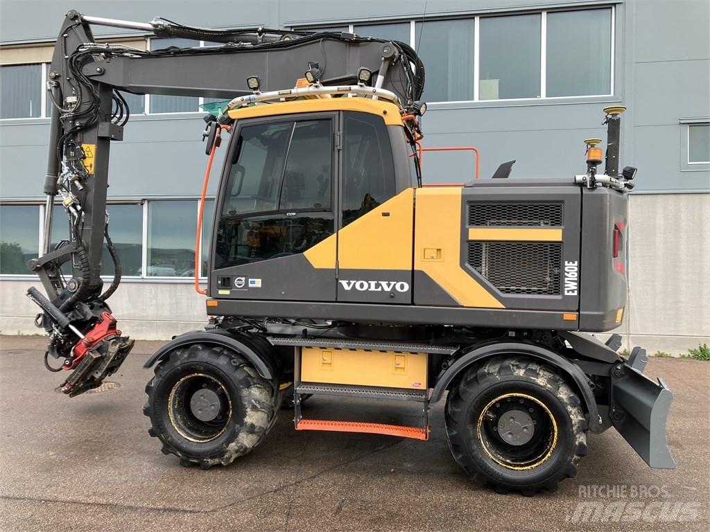 Volvo EW 160 E Lastik tekerli ekskavatörler
