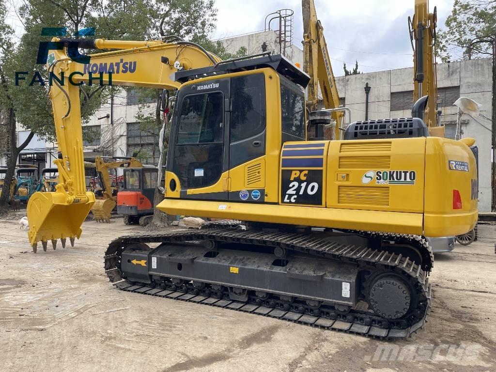 Komatsu PC210 Paletli ekskavatörler