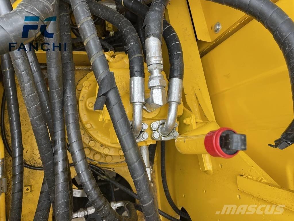 Komatsu PC210 Paletli ekskavatörler