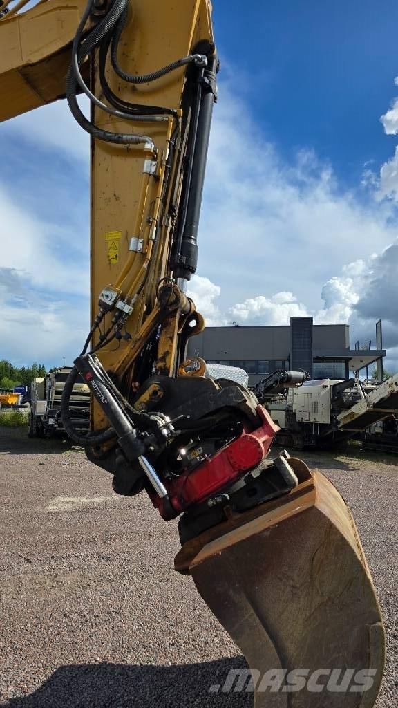 CAT 325FLCR Paletli ekskavatörler