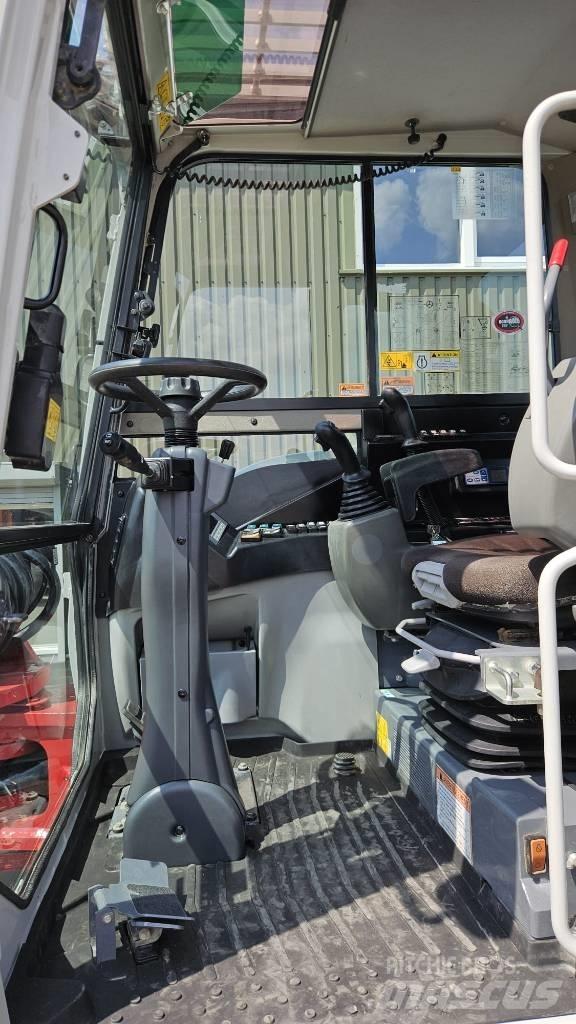 Takeuchi TB295W Lastik tekerli ekskavatörler