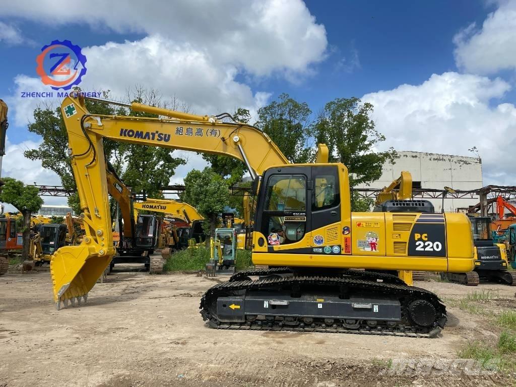 Komatsu PC 220-8 Paletli ekskavatörler