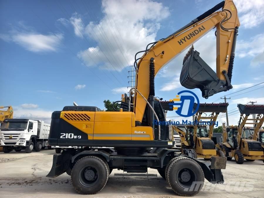 Hyundai 210W-9 Lastik tekerli ekskavatörler