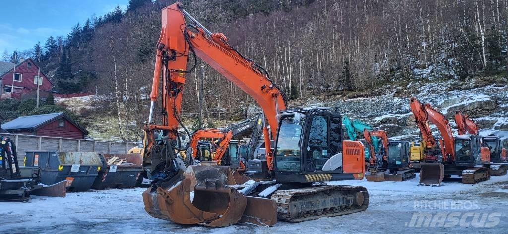 Hitachi ZX130LC-6 Paletli ekskavatörler