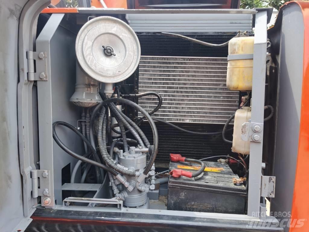 Hitachi EX 120-5 Paletli ekskavatörler