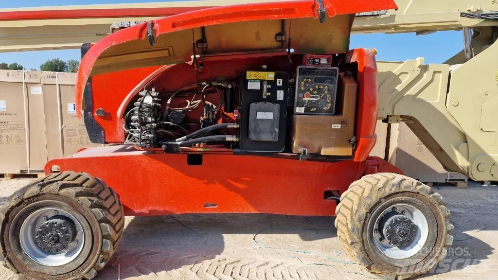 JLG 800AJ Körüklü personel platformları