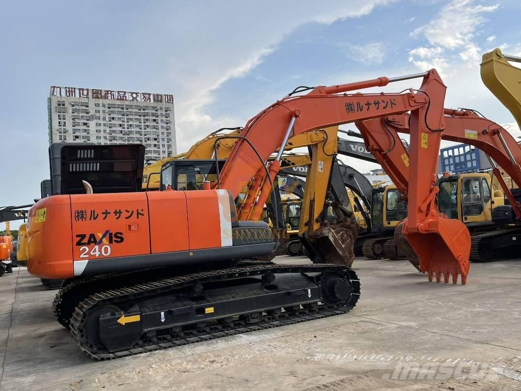 Hitachi ZX 240 Paletli ekskavatörler