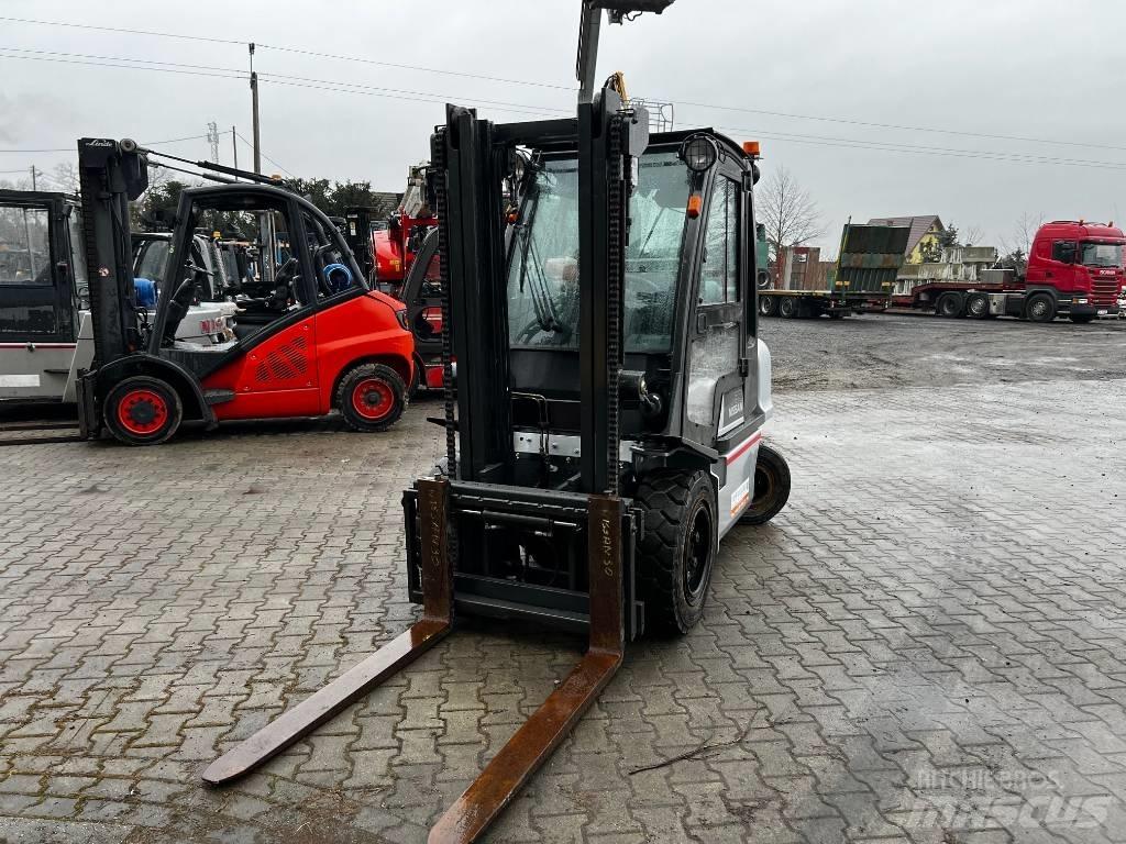 Nissan UG1D2A30LQ LPG'li forkliftler