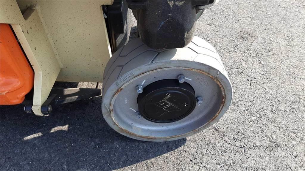 JLG 2032ES Makasli platformlar