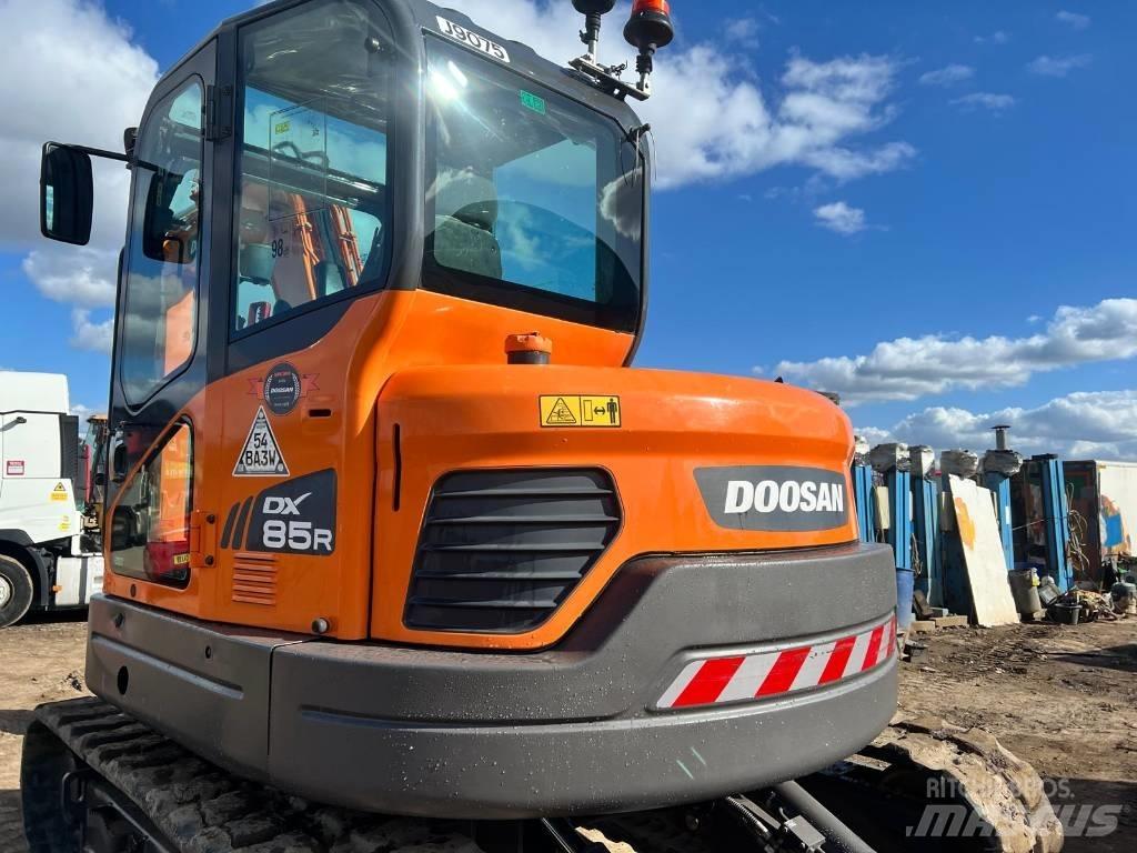 Doosan DX 85 R Midi ekskavatörler 7 - 12 t