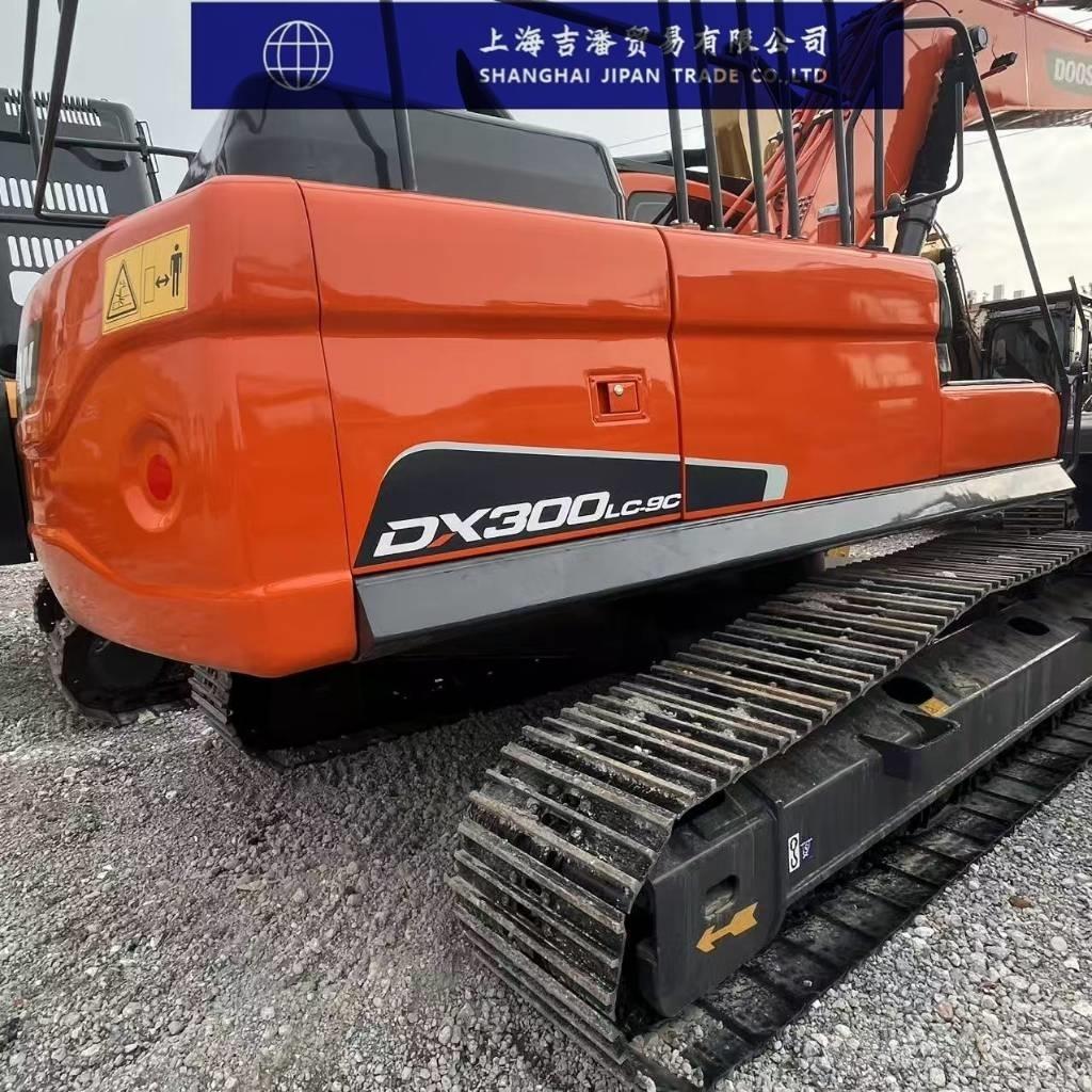 Doosan DX 300 LC Paletli ekskavatörler