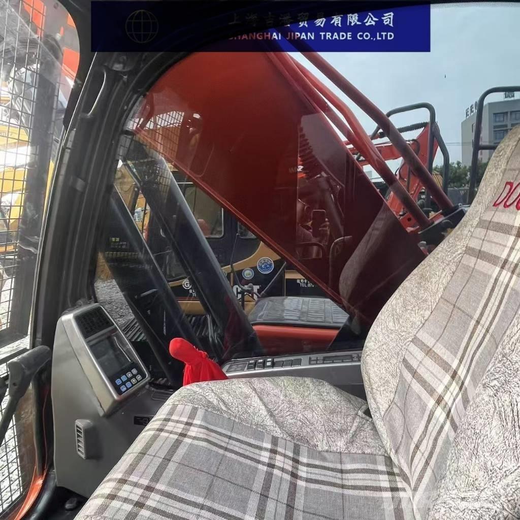 Doosan DX 300 LC Paletli ekskavatörler