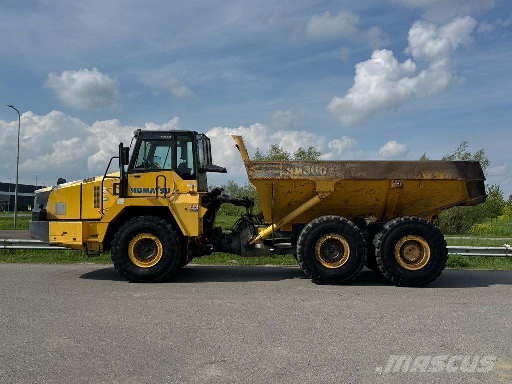 Komatsu HM300-2 Belden kirma kaya kamyonu