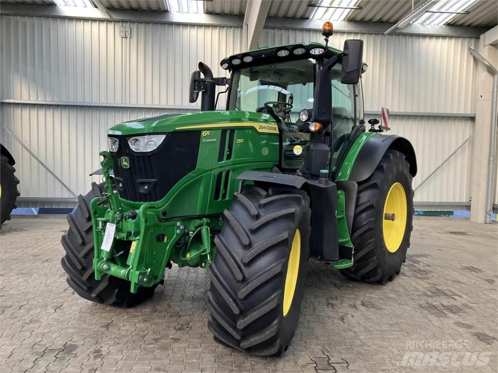 John Deere 6R 250 Traktörler