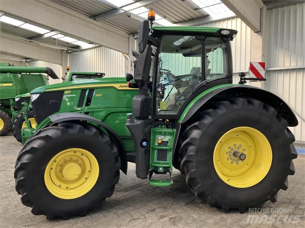 John Deere 6R 250 Traktörler