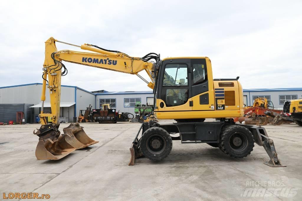 Komatsu PW 148-10 Lastik tekerli ekskavatörler