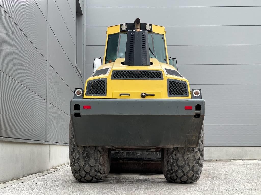 Bomag BW 213 DH-4i Tek tamburlu silindirler