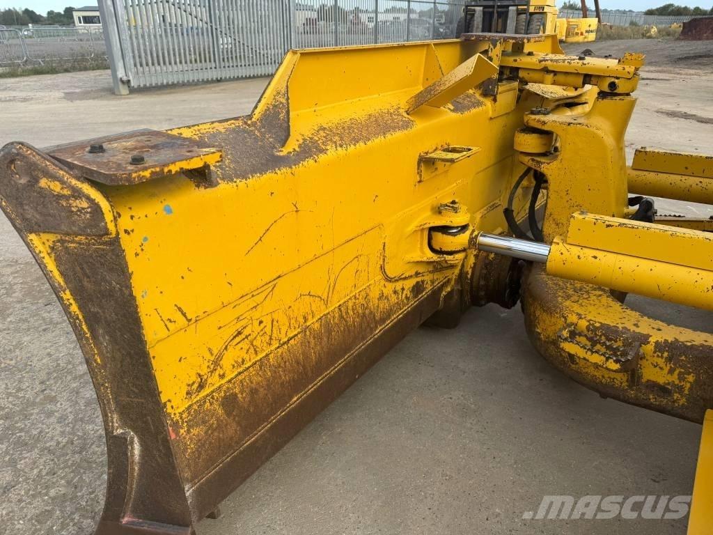 Komatsu D61PX-24 Paletli dozerler
