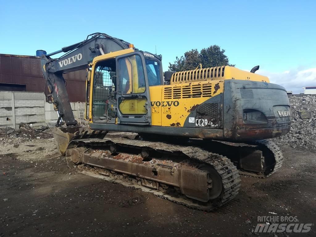 Volvo EC 290 B LC Paletli ekskavatörler