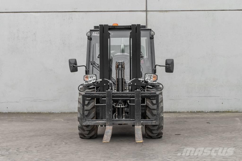 Manitou MC 30-4 Dizel forkliftler