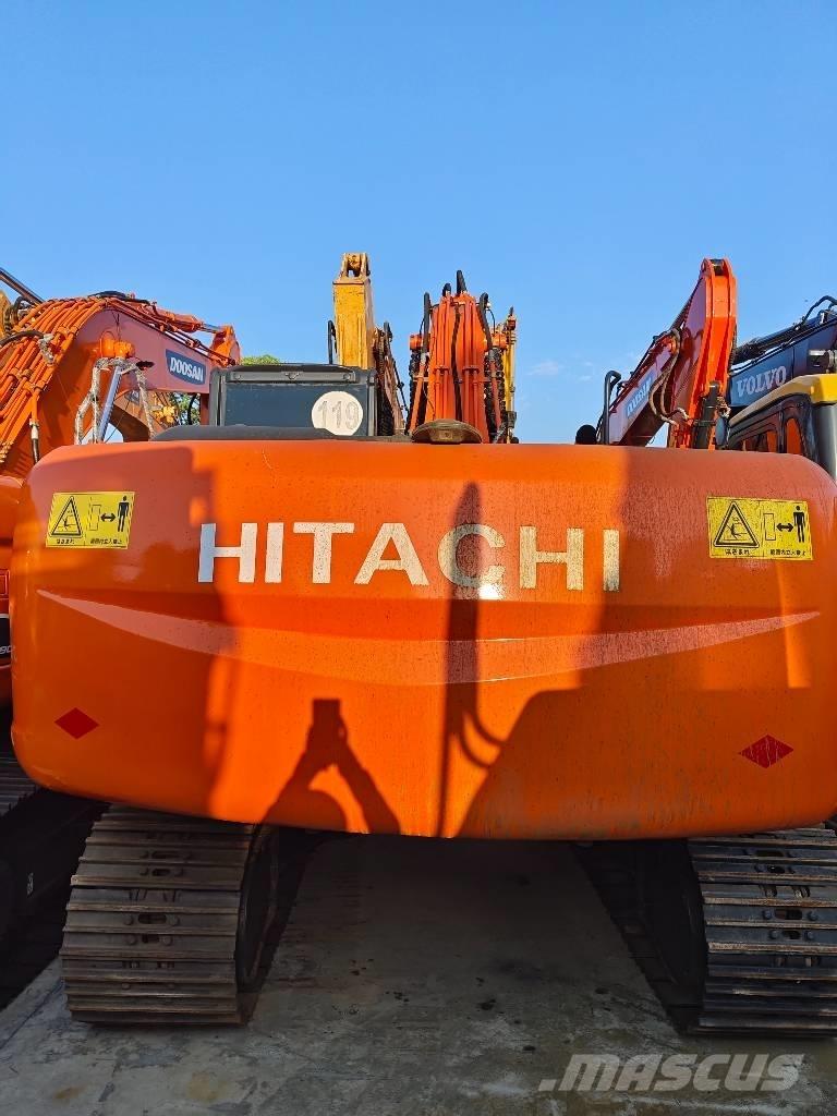 Hitachi ZX 210 Paletli ekskavatörler