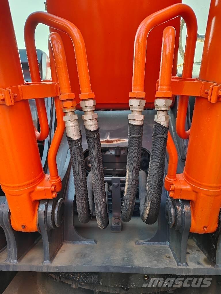 Hitachi ZX 210 Paletli ekskavatörler