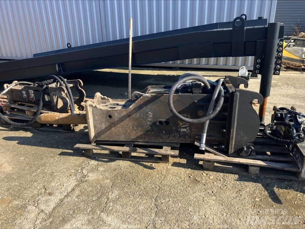 CAT H 120 Hidrolik kırıcılar