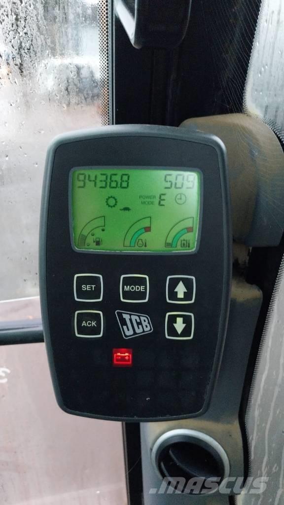 JCB JS 220 LC Paletli ekskavatörler