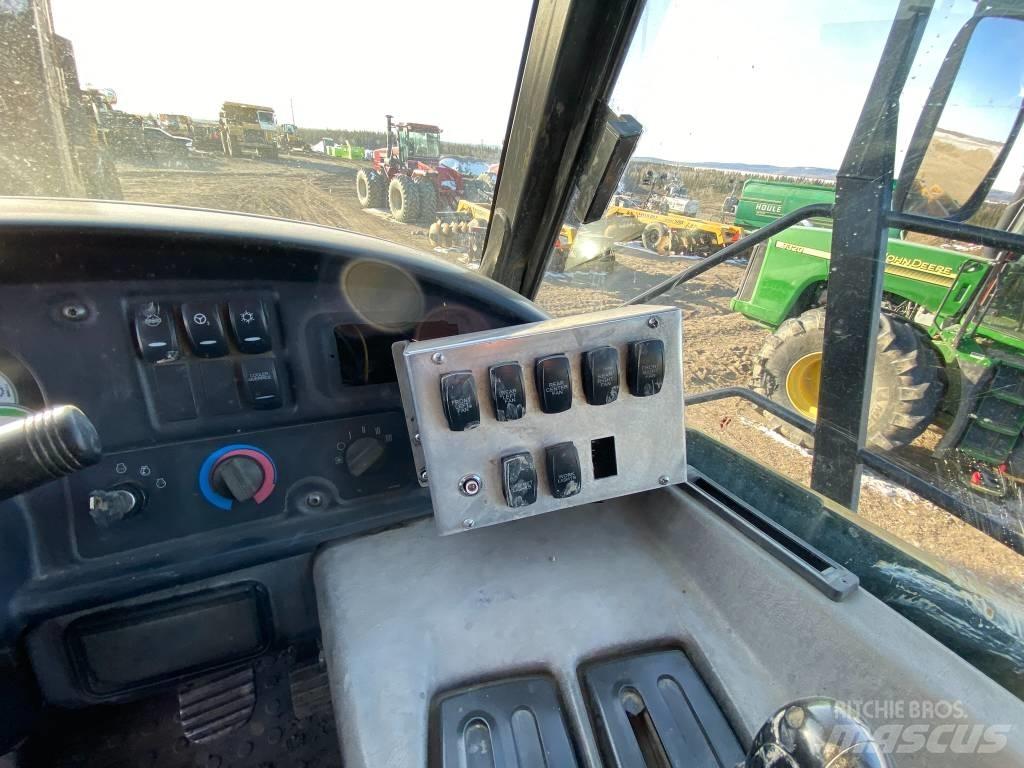 CAT 740 B Belden kirma kaya kamyonu