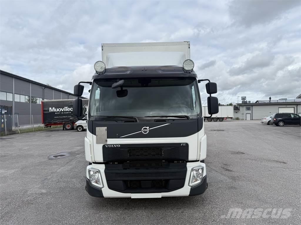 Volvo FE320 4x2 Kapali kasa kamyonlar